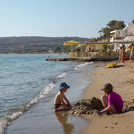 Petalides パロス島