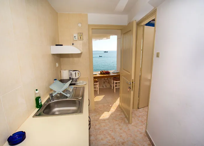 Petalides Apartamento *