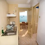 Petalides Апартаменты *